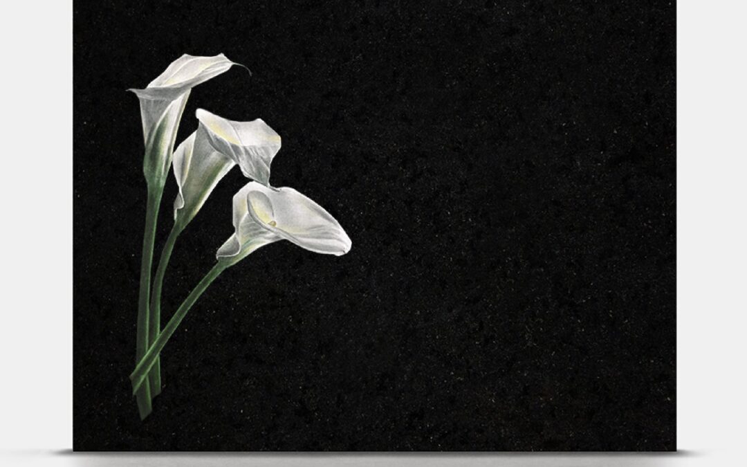 Lapida_04-20_laser_flores_calas_blancas_color