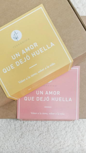 Memorial_mascotas_marcador_cenizas_packaging